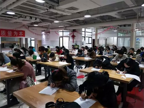 3北京慈銘體檢金牌客戶醫生考試現場.jpg 3北京慈銘體檢金牌客戶醫生考試現場.jpg